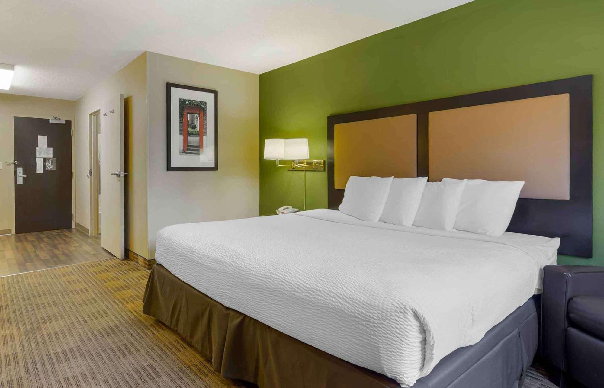 Extended America Select - - North Hotel Peoria
